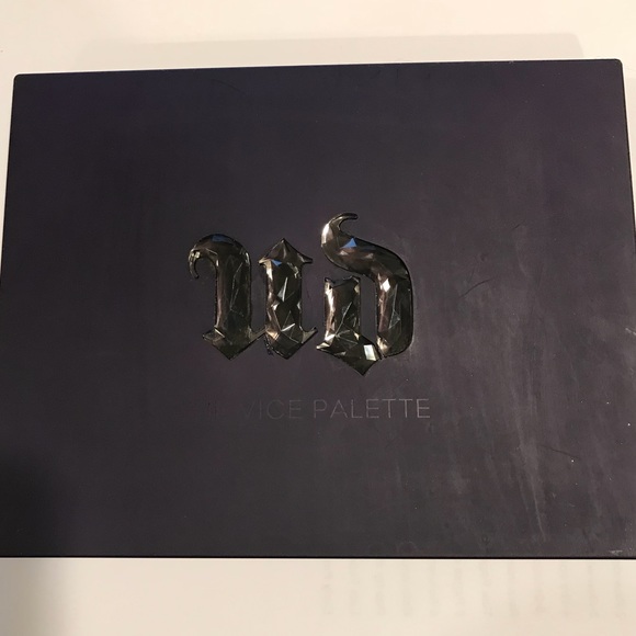 Urban Decay The Vice Eyeshadow Palette - Picture 3 of 5